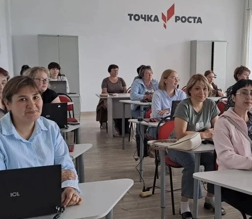 🚀 Гранты и нейросети: 3 июня в Гимназии им. Гали Сокороя прошел второй модуль обучения педагогов ра