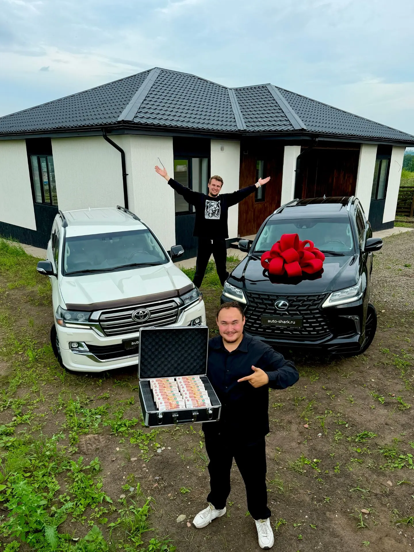 ИДЕАЛЬНАЯ АКЦИЯ 🔥 ВЫИГРАЙТЕ ДОМ 🏠 ЛЕКСУС ❤️ ТРИ КВАРТИРЫ 😱 И КРУЗАК 🤩

А ЕЩЕ НОВЫЕ ЭНДУРО МОТОЦИ