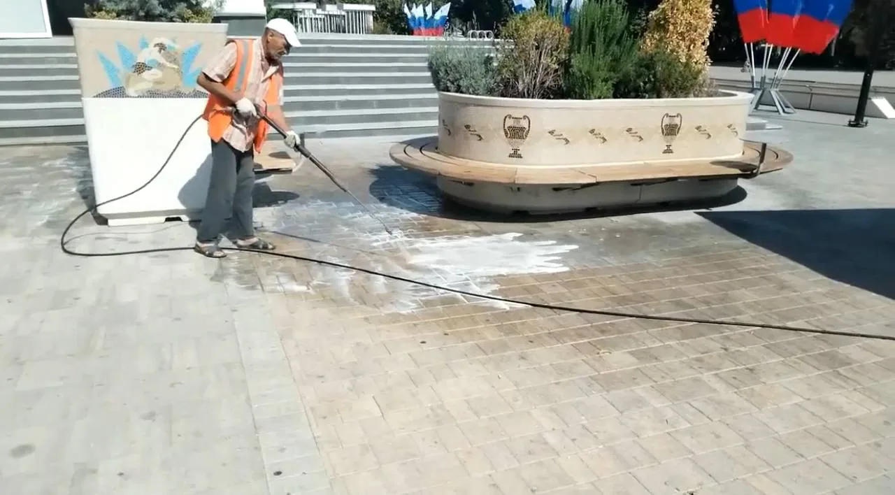 Рассказываю о санитарных работах в Анапе