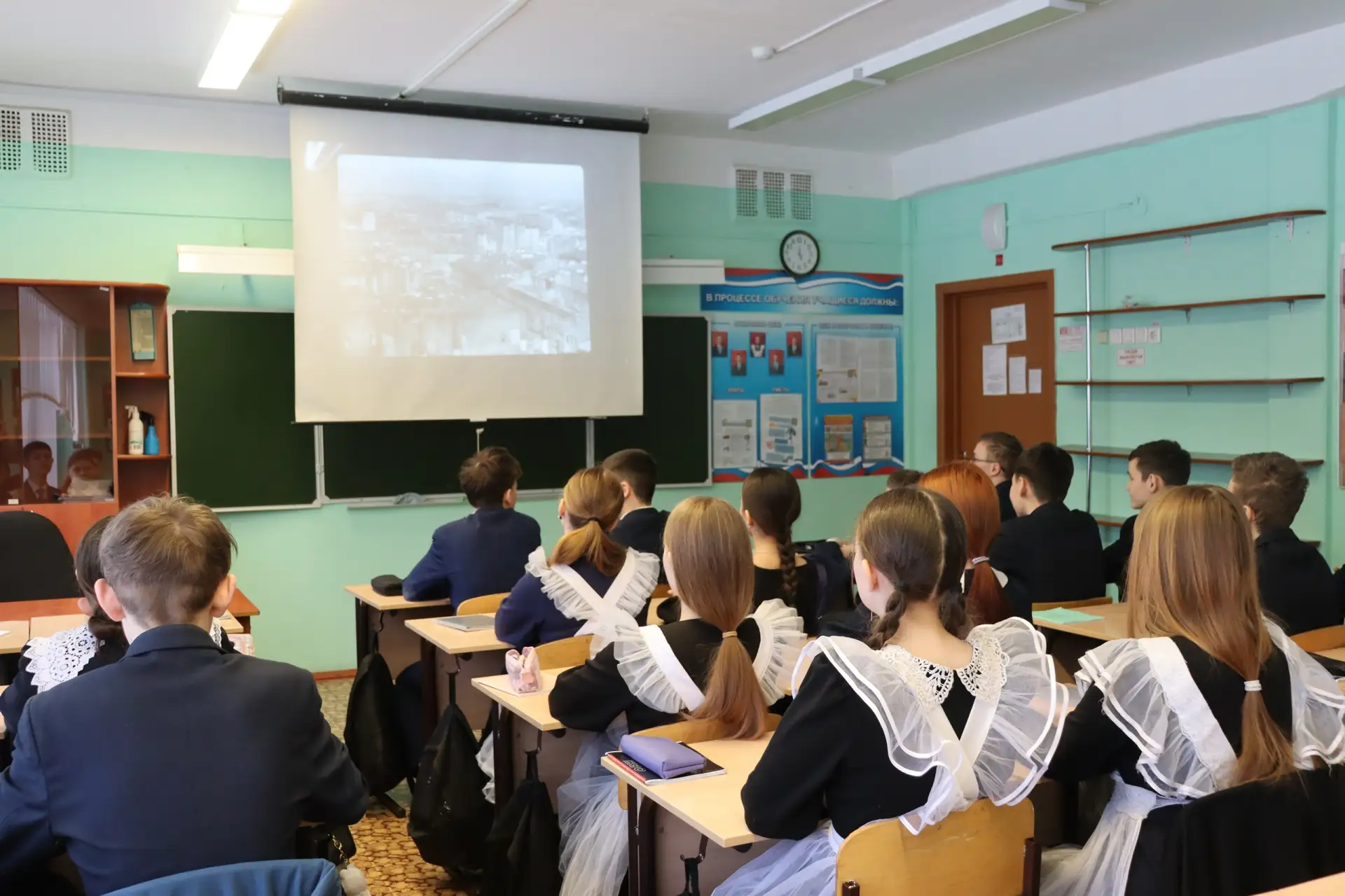 📌В рамках Месячника оборонно-массовой, военно-патриотической и спортивной работы в школе прошёл кино