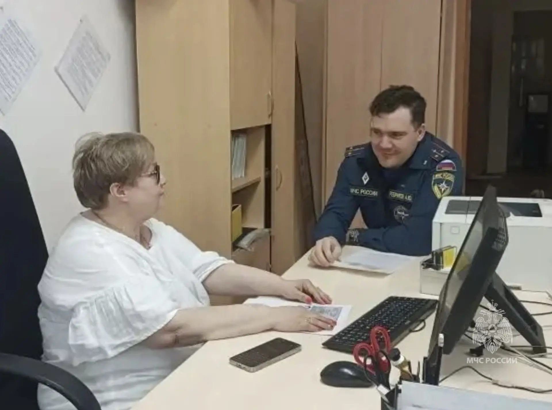 🟠Сотрудники МЧС России проводят профилактические мероприятия в образовательных учреждениях столицы  