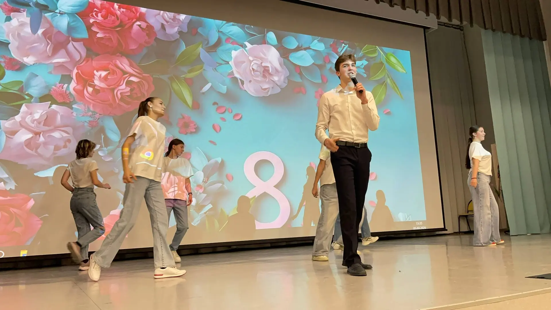 🌸✨ В нашей школе состоялся незабываемый концерт, посвящённый самому нежному и весеннему празднику — 