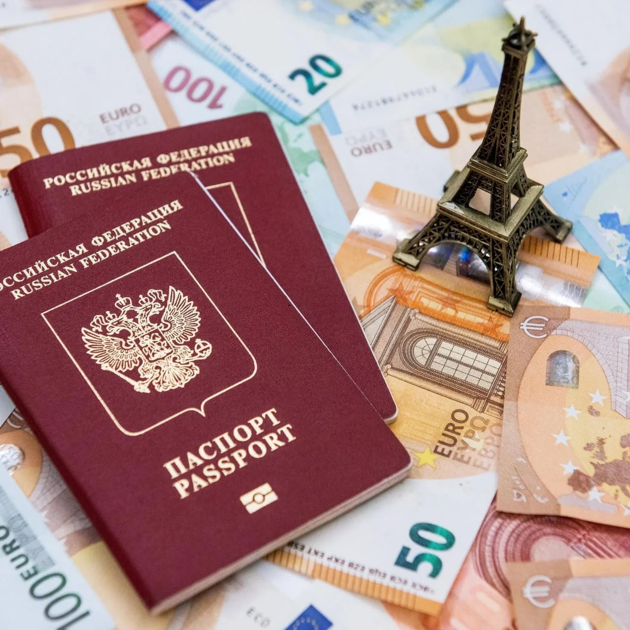 🛂МВД РФ с 2027 года перестанет вносить данные о детях в загранпаспорта родителей