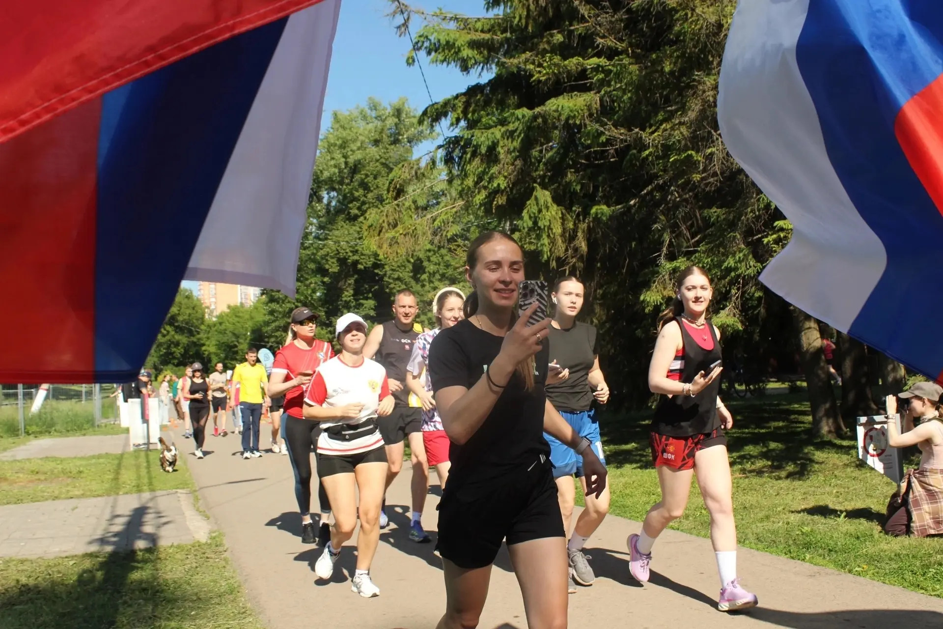 🏃‍♀️🇷🇺 ЗАБЕГ В ЧЕСТЬ ДНЯ РОССИИ! 

Традиционный забег «5 вёрст» снова собрал тренеров и воспитанн