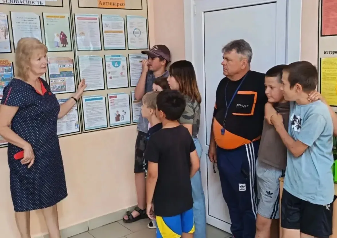 В продолжение работы по плану месячника антинаркотической направленности сегодня на нашей площадке б