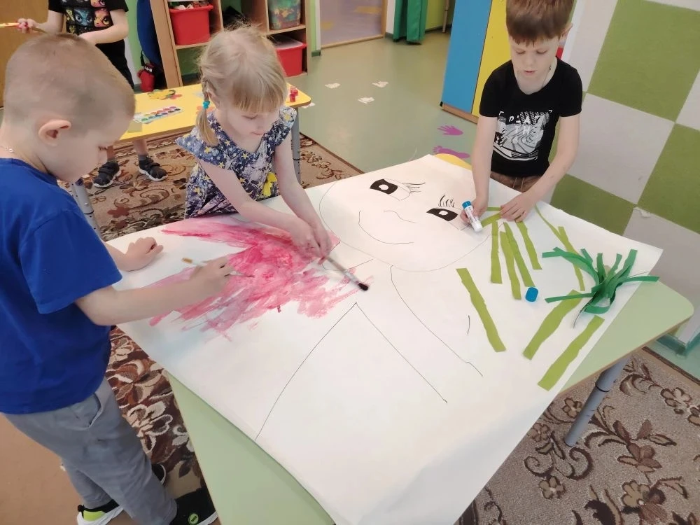🌸 Цветущий май в детском саду!🌸  На этой неделе в нашем саду "Ласточка" царит настоящее цветочное на