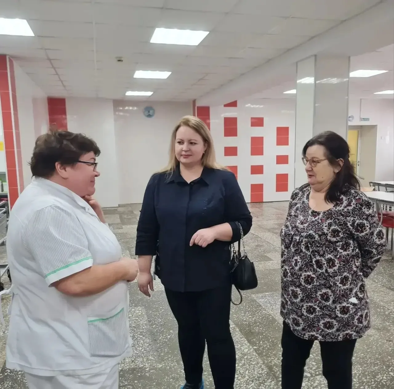 Родительский контроль: заботимся о питании вместе! 🍲  Сегодня в нашей школе прошел "Родительский кон