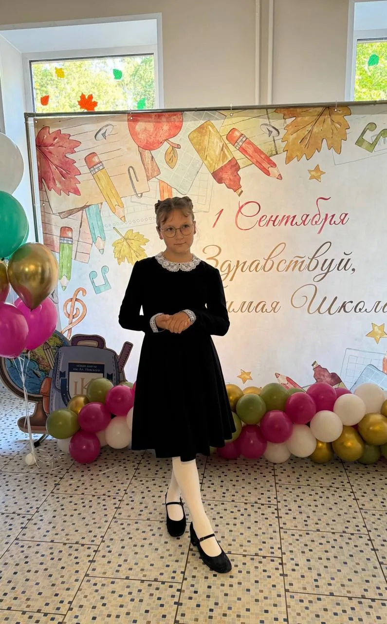 В конечном счете, я очень довольна образом Аллы на 1 сентября. Мне не близки фартуки, х...