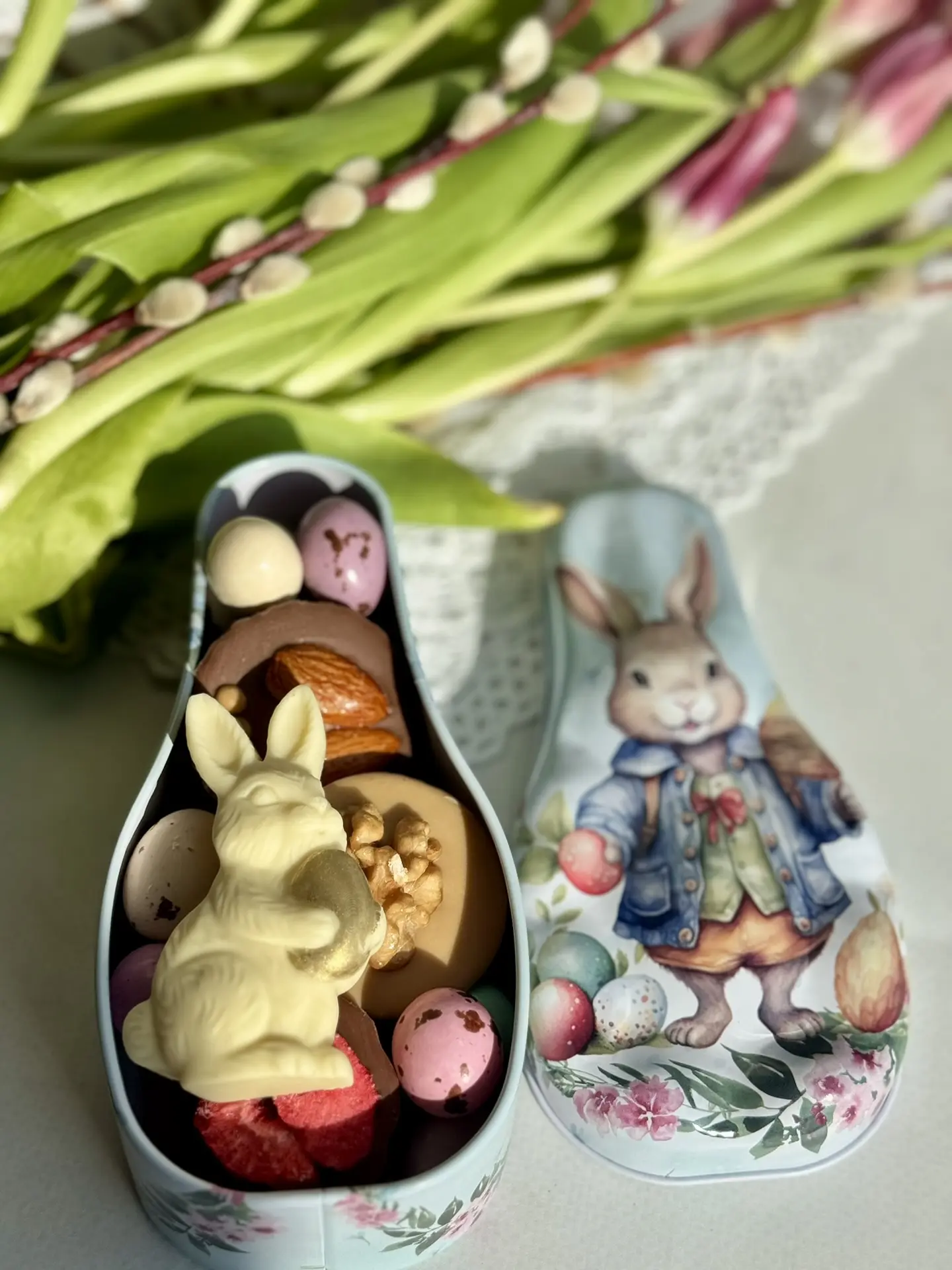 Еще металлические коробочки другой формы.