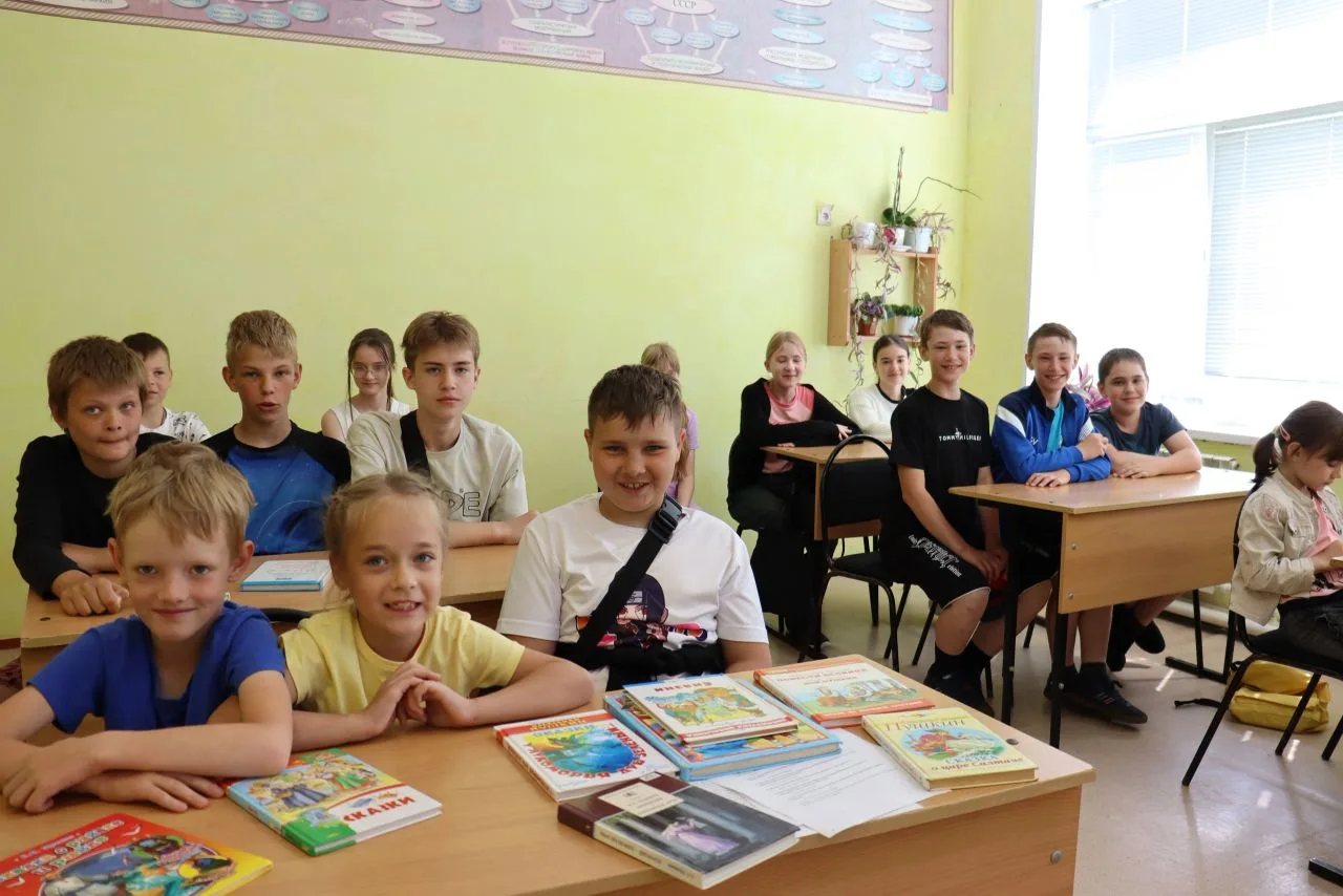 📚 День русского языка отмечаем мы сегодня в летнем пришкольном лагере Малиновской школы.