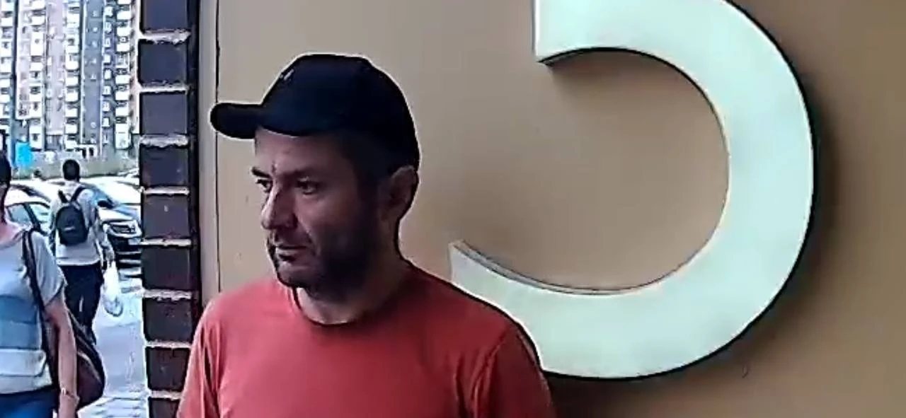 ⚠Уважаемые соседи! У нас снова воруют велосипеды! Этот человек украл 2 велосипеда вчера...