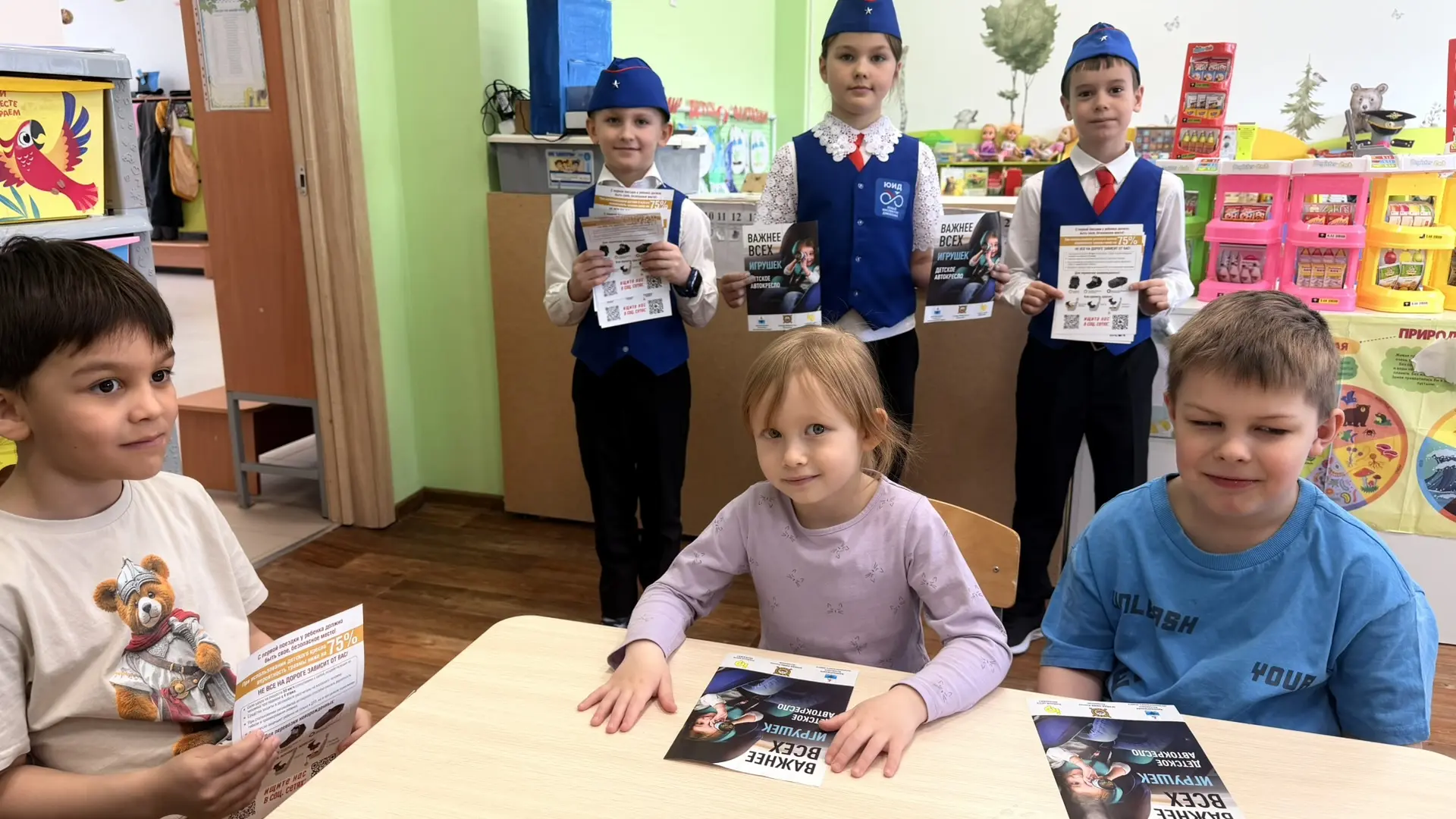 🚦 ЮИД «СВЕТОФОР» в гостях у дошкольников!  Сегодня наш отряд ЮИД «СВЕТОФОР» посетил дошкольные групп