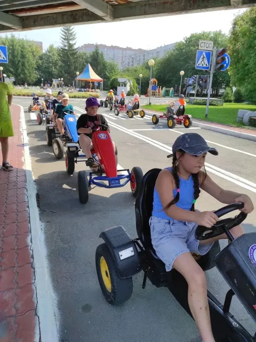 🌞 Дневник ЛДП «Солнышко»: 3 и 4 августа 

Вот и пролетели ещё два дня в нашем любимом лагере! Делим