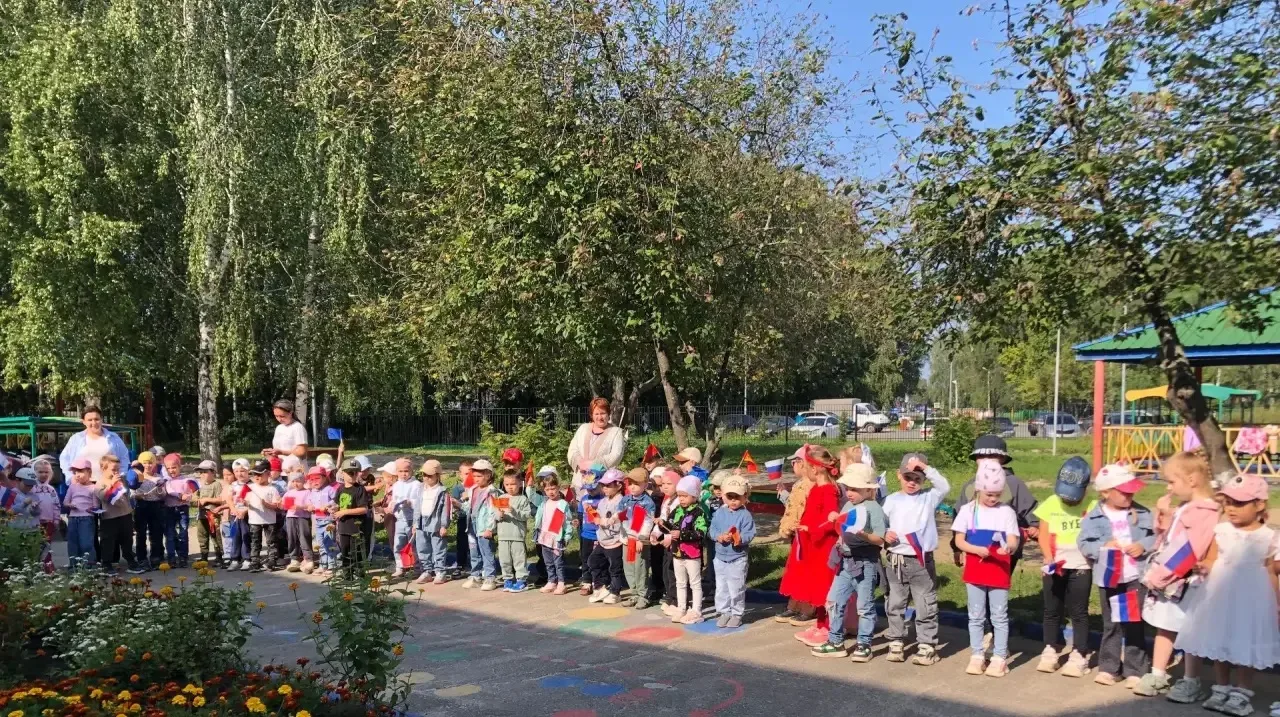 Ежегодно 22 августа в России отмечается День Государственного флага Российской Федераци...