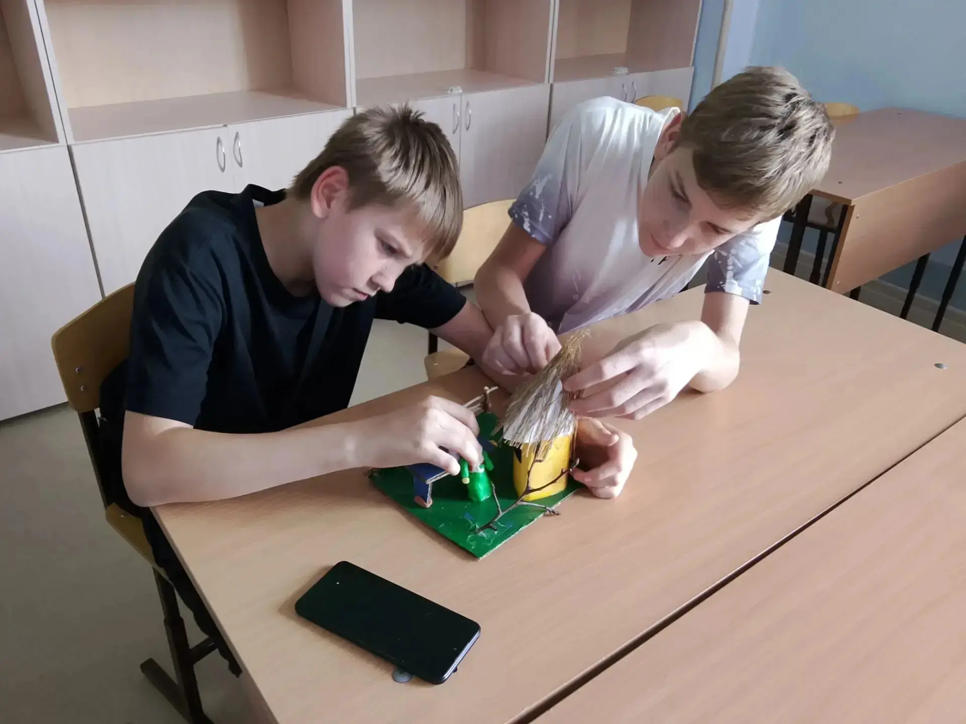 🧩 Интегрированный досуг в ЛДП казачьей школы № 3

✅Сегодня в рамках программы летнего лагеря с днев