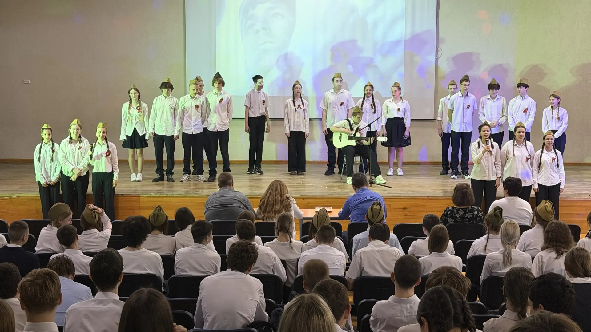 🌟📃🎼В этих строках наша история!📃🎼🌟  🕯️6 мая в актовом заведении алё школы имени Лермонтова состоялся