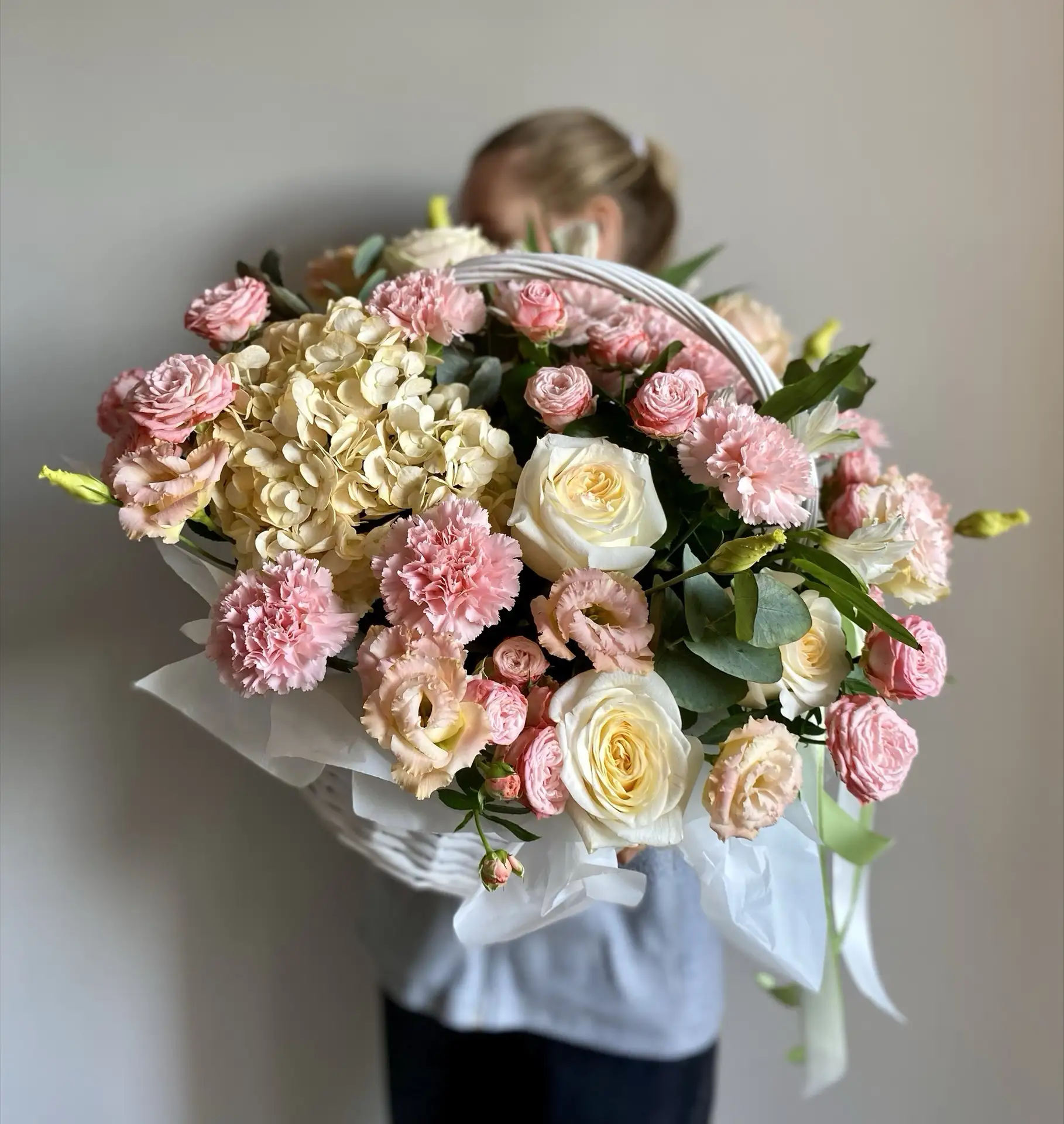 Собрали для вас цветочные корзины — каждая со своим настроением 🌸
