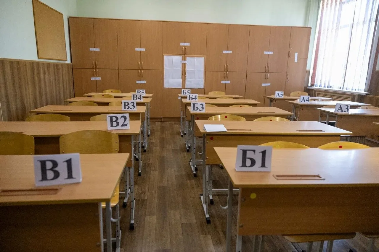 🎓 В 2026 году в России установлен рекорд – 330 тыс. участников набрали 70 и более балл...