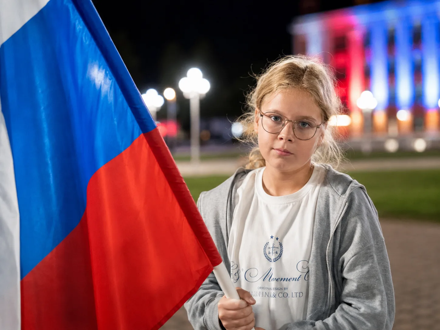 Вчера неожиданно вызвали на работу — почти на ночную съёмку ко Дню флага.