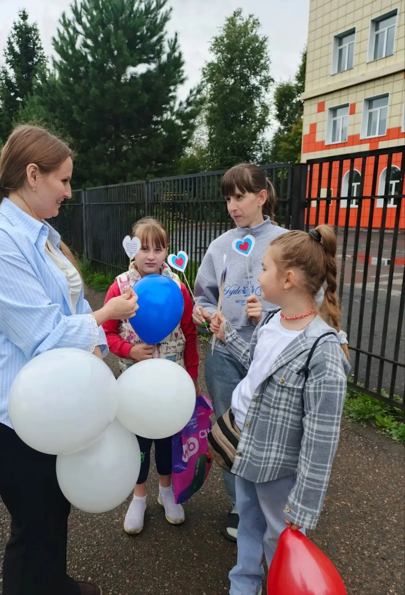 🇷🇺 День Государственного флага — отличный повод поговорить с детьми о Родине!