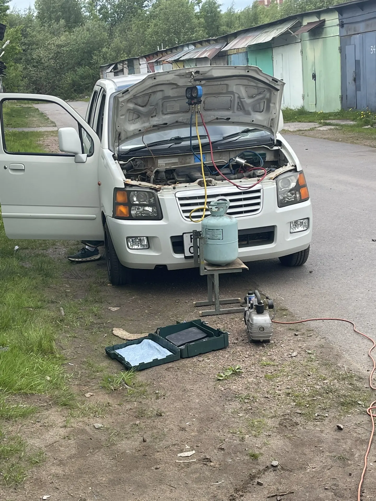 Продолжаем включать кондиционеры в машинах 🥳