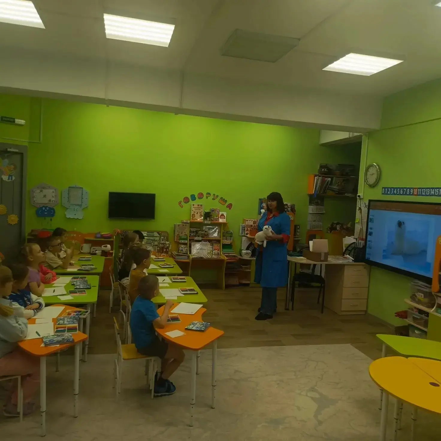 Погрузились в мир Байкала на уроке лепки!