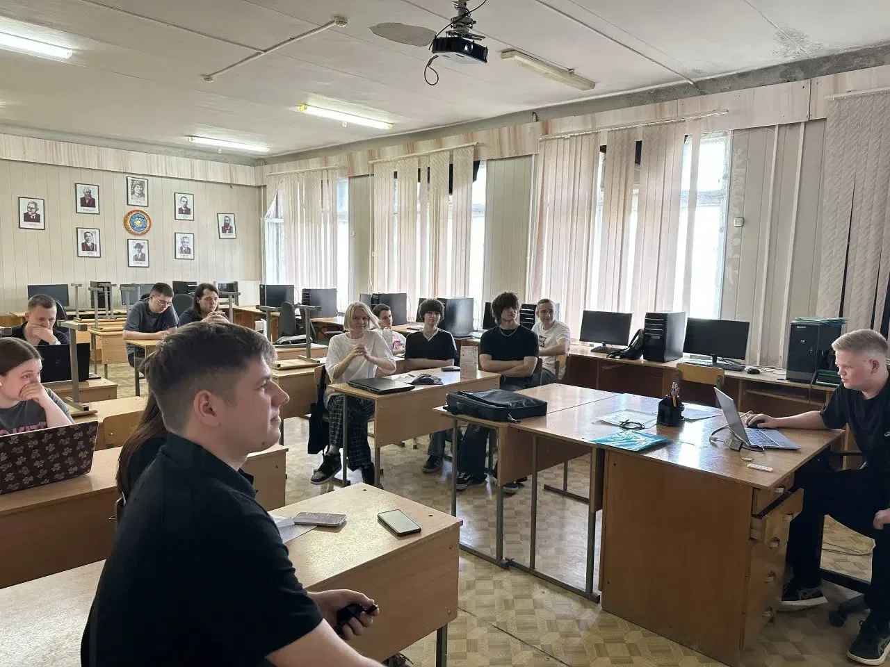 🎓 В Волгоградском техническом колледже прошла предзащита дипломов!

В колледже состоялось важное со