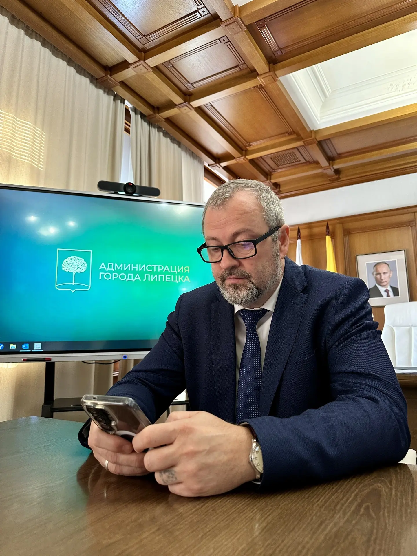 Сегодня утром, придя на работу, проголосовал через систему ДЭГ.