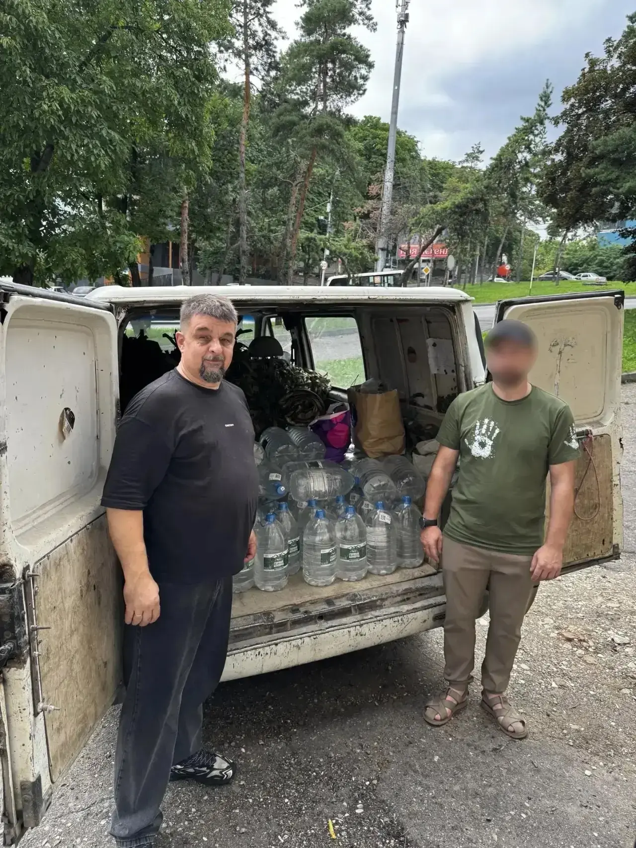 Отправили на передовую новую партию гуманитарной помощи.

Продолжаем оказывать адресную поддержку уч