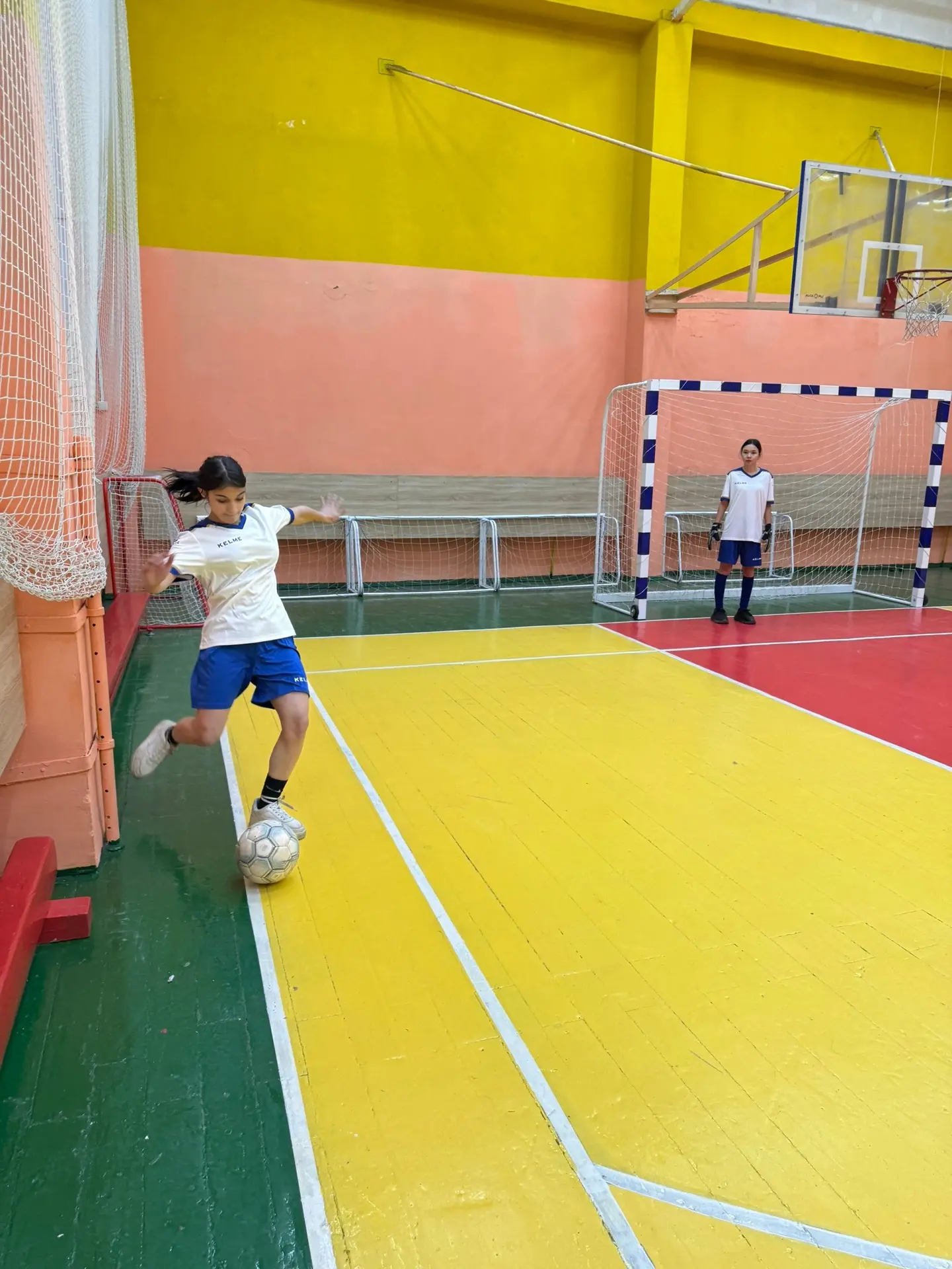 ⚽️ Кожаный мяч - Школьная футбольная лига  В соответствии с планом работы мероприятий интеллектуальн