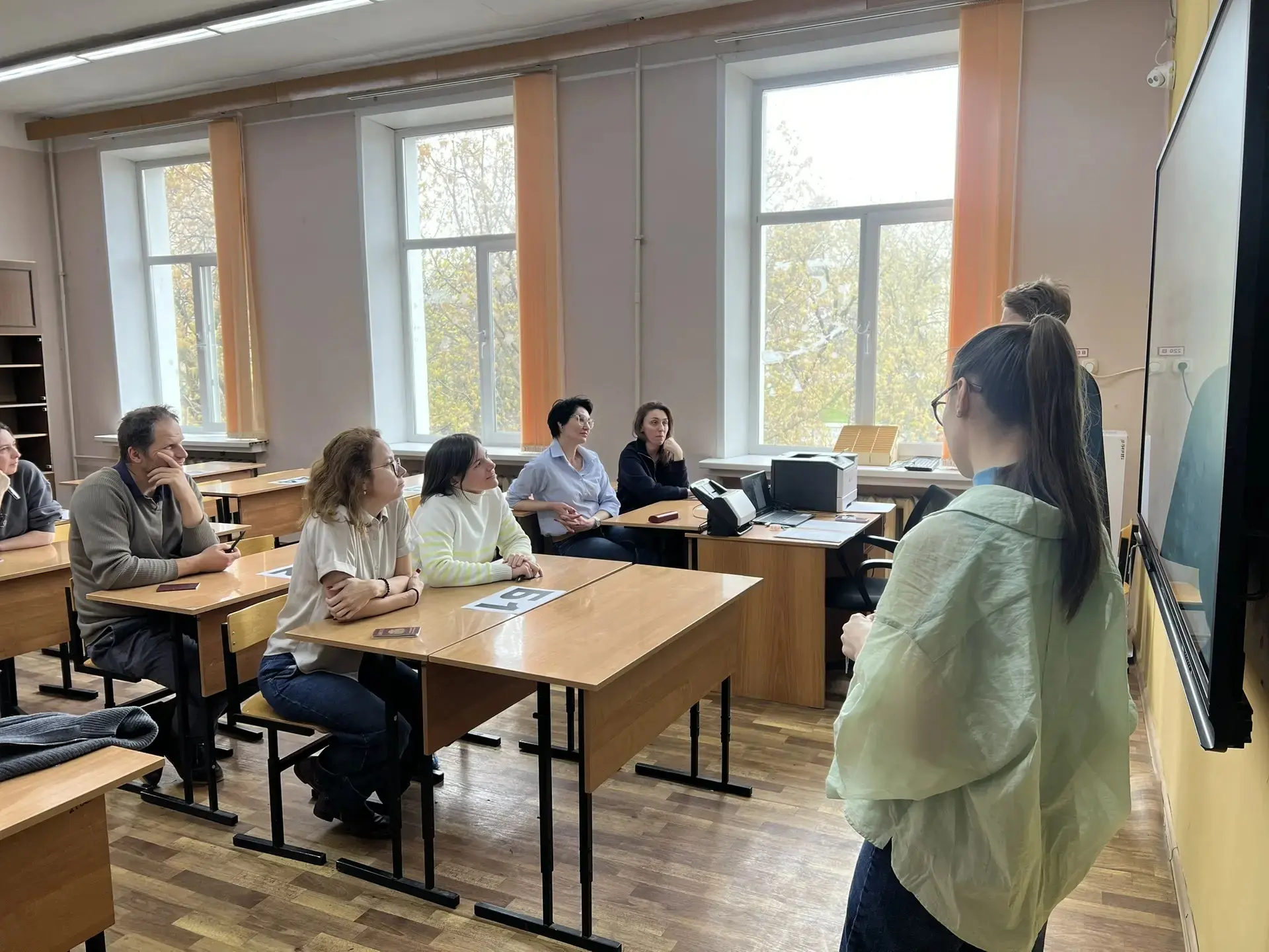✨ Подросток: инструкция по применению  😍 В нашей школе прошла встреча с психологами для родителей од