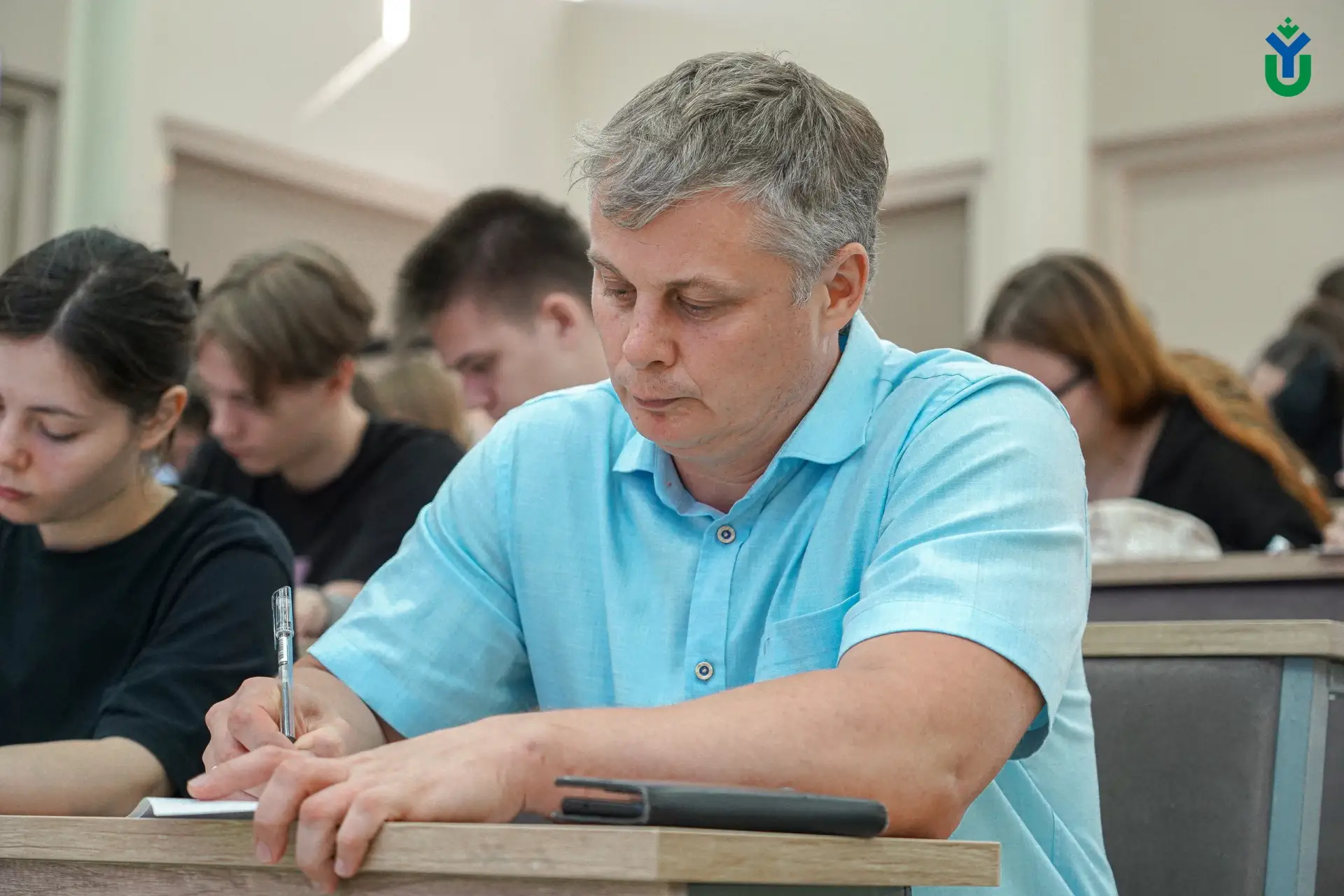 🇷🇺 Студенты ЮГУ написали Всероссийский диктант «Россия – дом народов»!