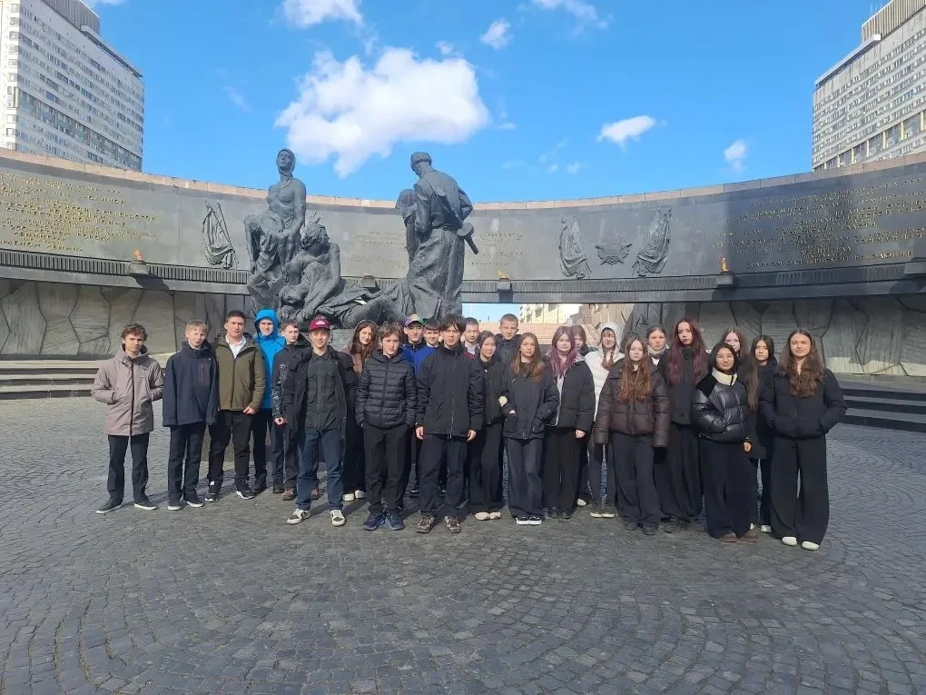 🎖️Дороги Победы - городская программа  Экскурсия к Монументу героическим защитникам Ленинграда  24 м