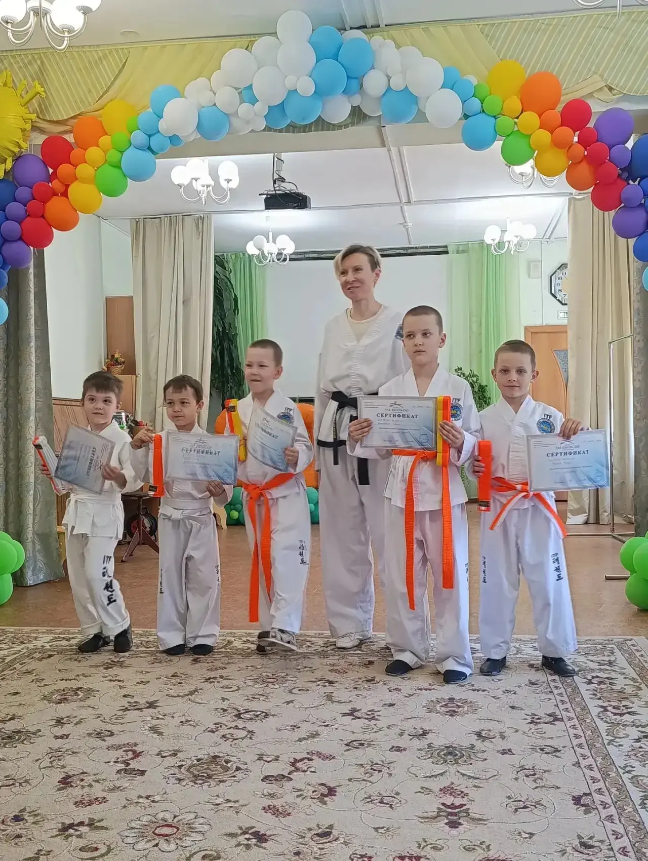 Поздравляем наших юных спортсменов с успешным прохождением аттестации на пояс! 🎉🎉🎉

Желаем дальне