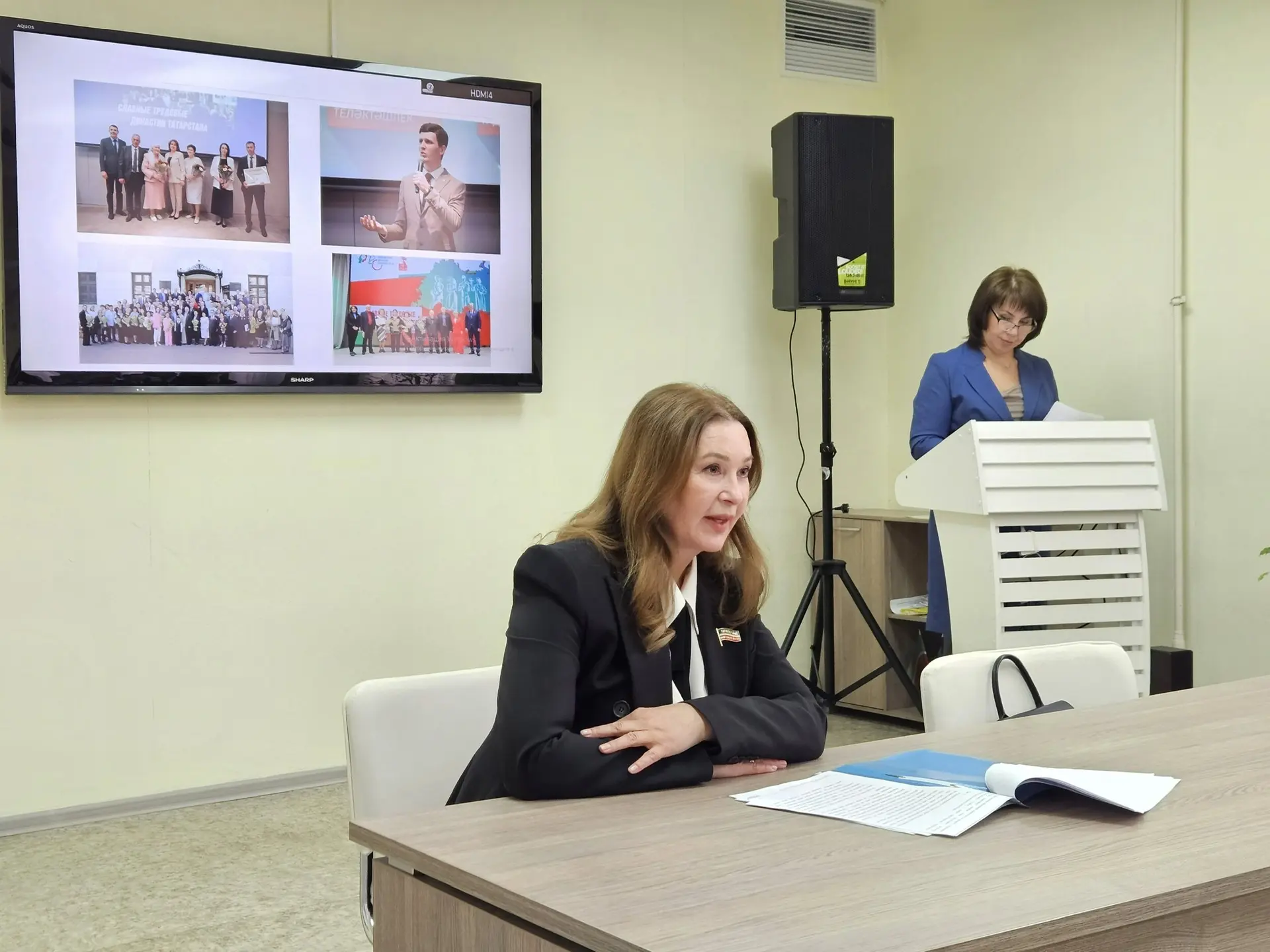 🎓 Ученики 9-ых классов Гимназии 179 приняли участие в парламентском уроке   Занятие провела депутат 