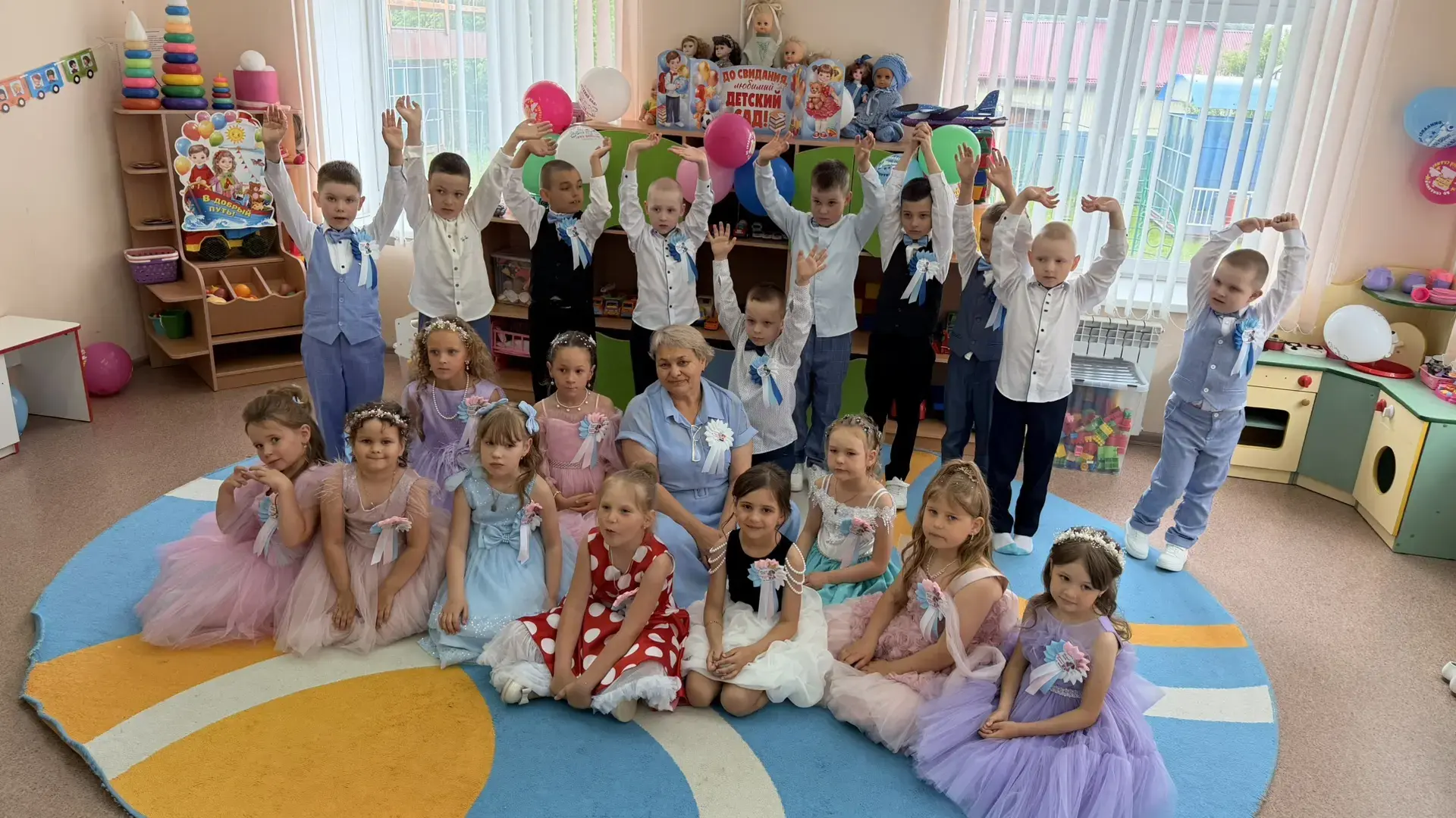 🎉29 мая в детском саду «Звёздочка»⭐️ прошёл трогательный и долгожданный праздник — вып...