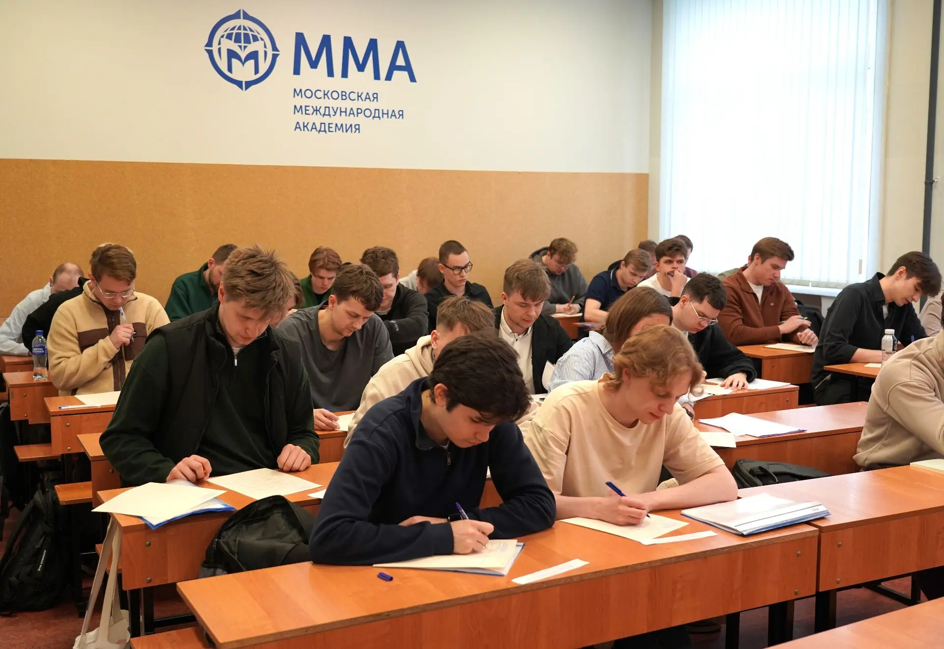 📖 С 15 июня по 19 июня в Московской международной академии состоялись основные кандидатские экзамен