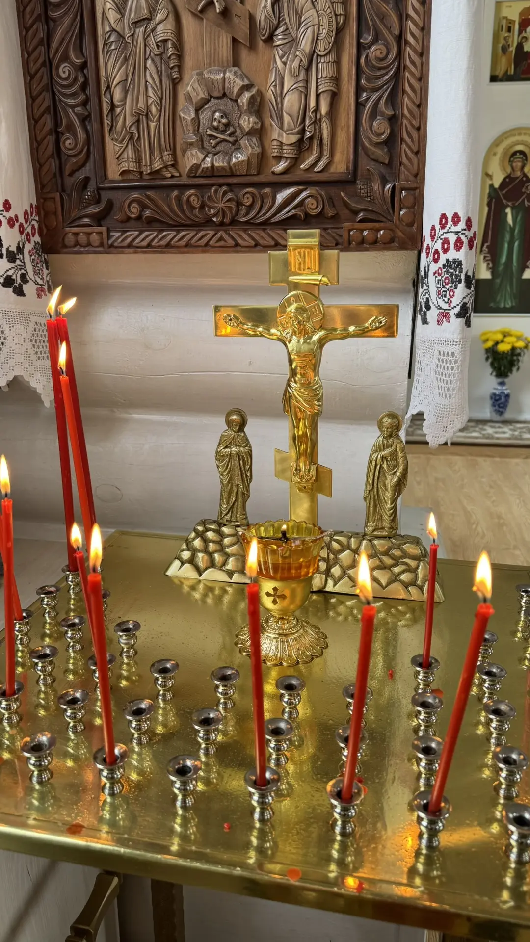 ☦️ Сегодня в особый день поминовения усопших, который называется Радоница, в нашем храм...