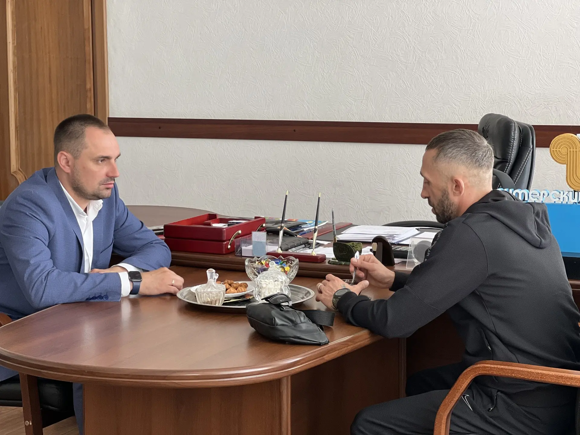 🪖 Встретился с нашим земляком, участником специальной военной операции с позывным «Волга», прибывши