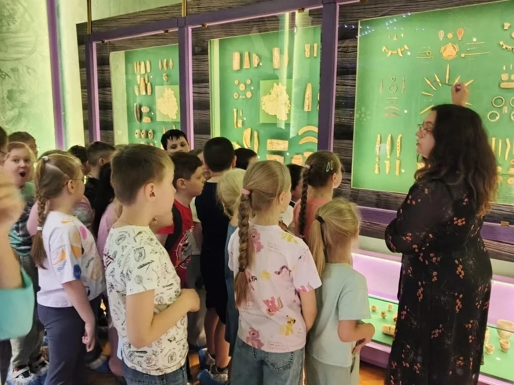 🌟 Ура! 👏 Первый и второй отряды школьного лагеря «Непоседы» побывали в Тульском краев...