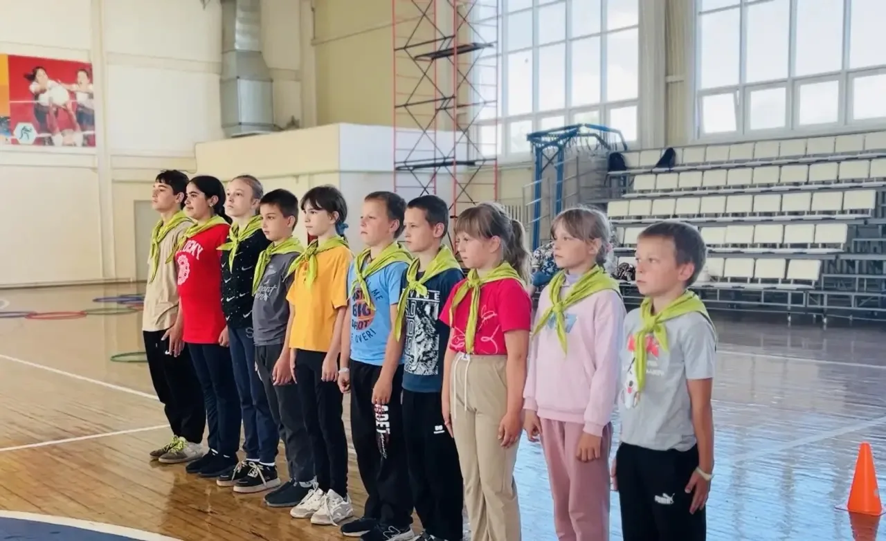 В стенах Тимского культурно-спортивного комплекса работниками ДЮСШ был организован спортивный праздн