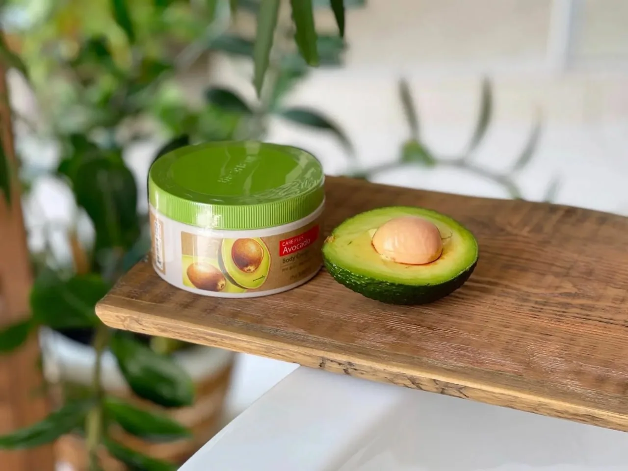 🥑 Сливочное наслаждение для сухой кожи: The Saem Care Plus Avocado Body Cream