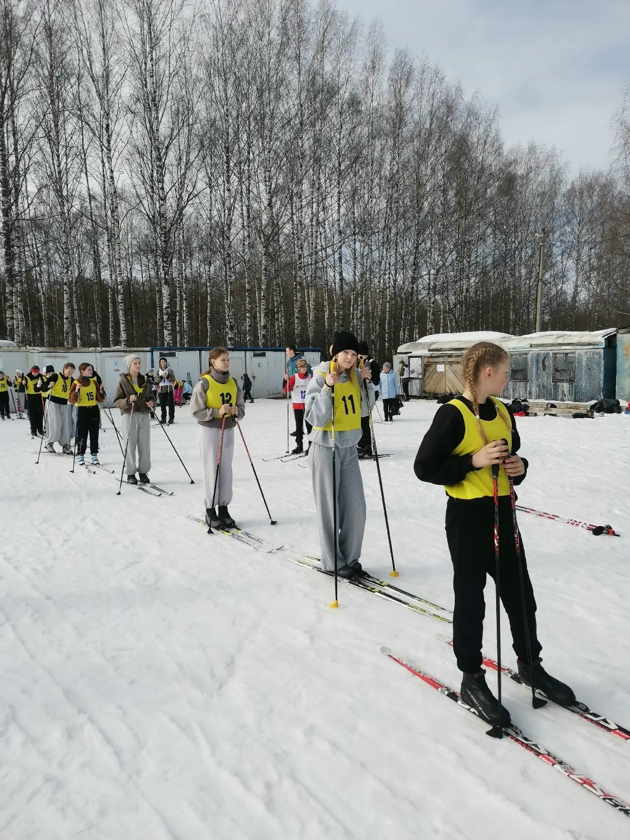 21 марта на муниципальном уровне прошли соревнования по лыжам в г. Вельск. Спортсмены н...