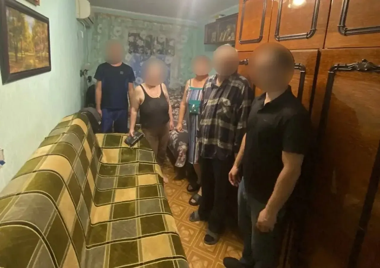 В Мариуполе полицейские быстро нашли вора, который украл деньги у пенсионерки. 36-летни...