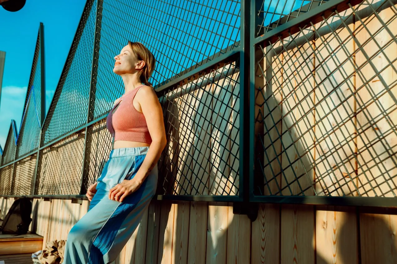 Вчера на нашей открытой террасе прошло занятие по йоге под dj-сет 🧘‍♀️