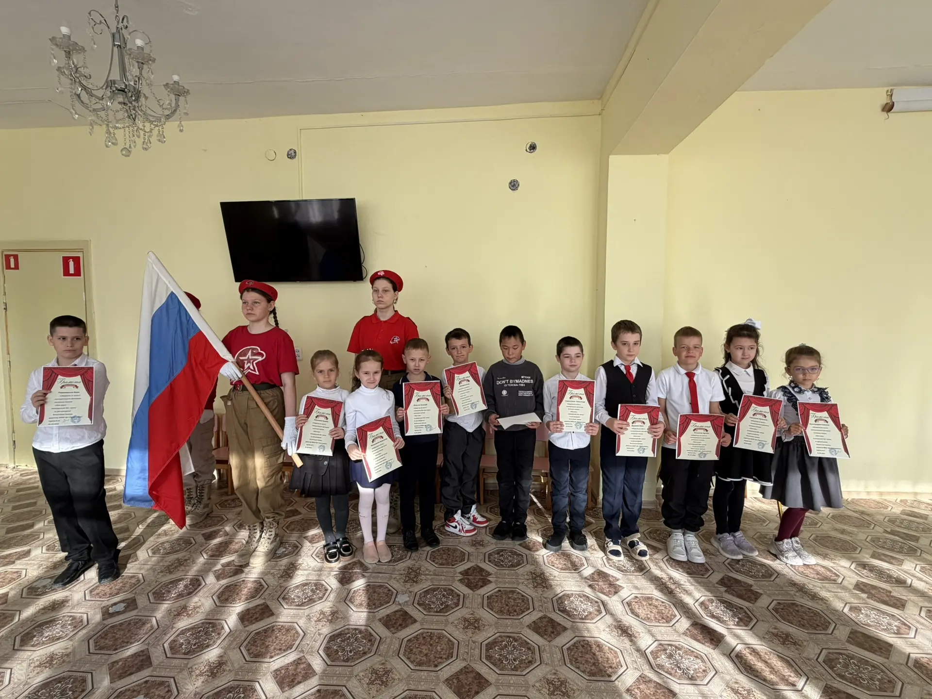 В понедельник в корпусе 4 прошла традиционная линейка, которая задала позитивный тон всей учебной не