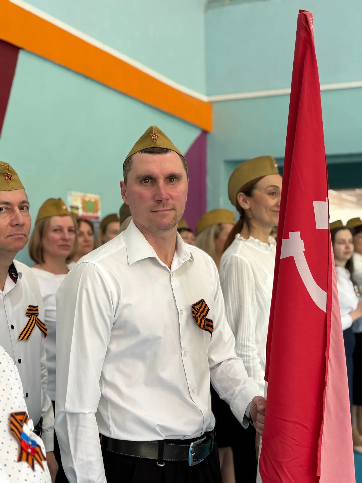 Смотрите Парад Победы на Красной площади? 🇷🇺 В нашей школе тоже прошёл свой Парад памяти в честь вел