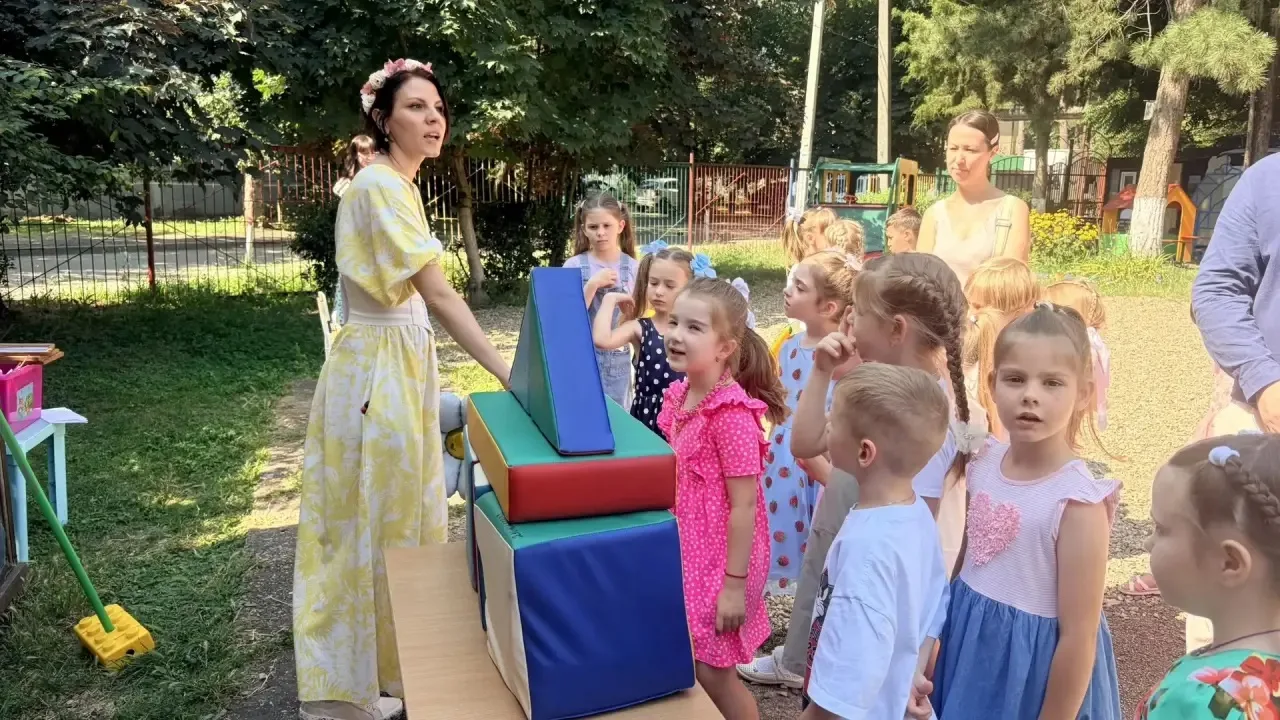 7 и 8 июля в нашем саду прошли праздничные мероприятия ко Дню семьи, любви и верности.