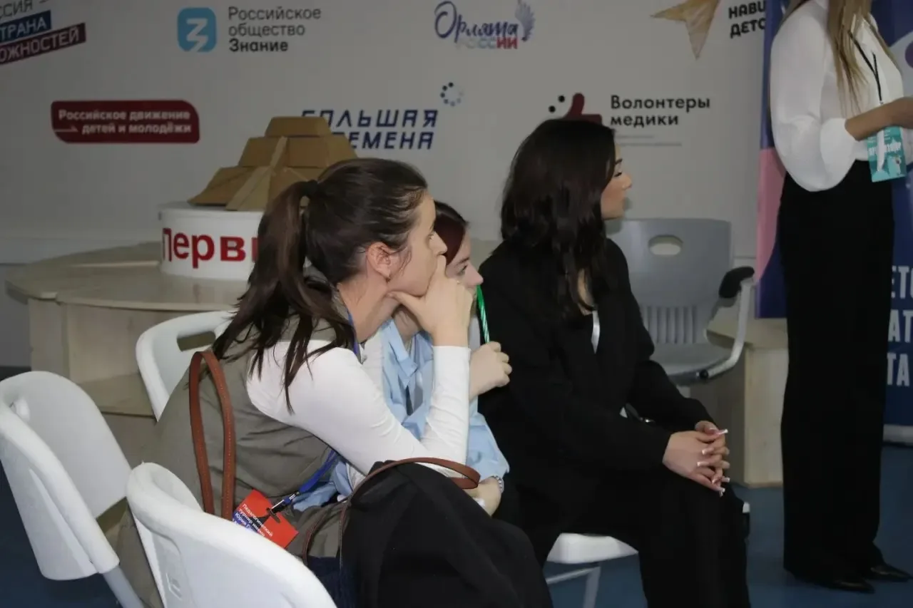 31 марта под руководством наставника Онищенко А. А. ученицы Лейла С. и Антонина Ж. приняли участие в