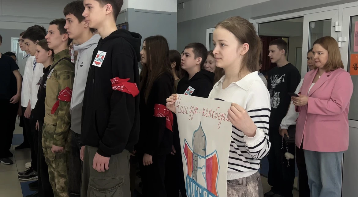🚀 Скорость, тактика, победа: «Зарница» для 7-8 классов!  В пятницу на территории нашей школы было по